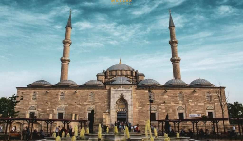 منطقة الفاتح في اسطنبول - fatih - جامع الفاتح